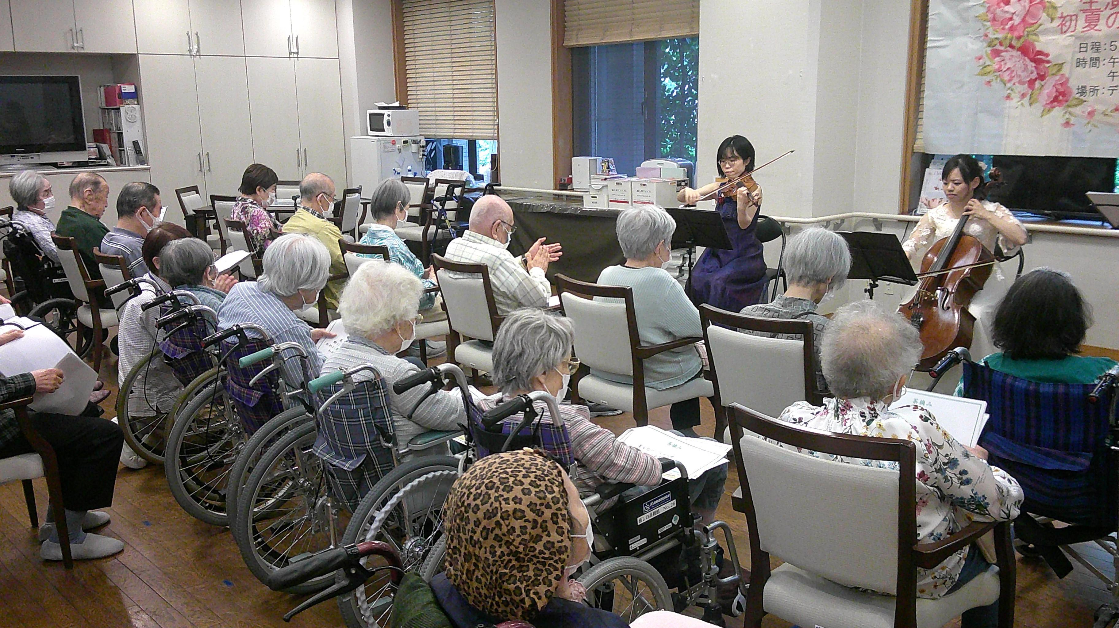 生演奏で巡る「初夏の修学旅行」