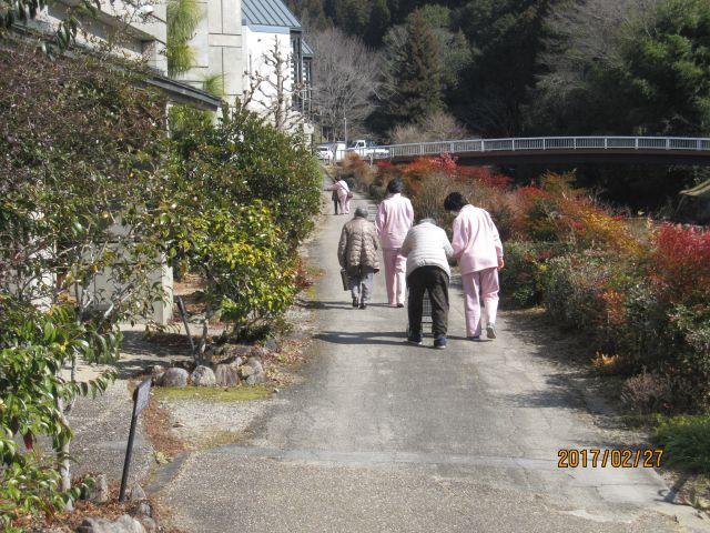 2月27日　百年草と足助神社へお出かけ