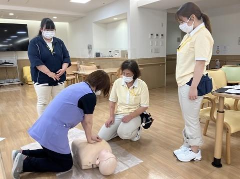 万一に備え「救急救命研修」実施しました。